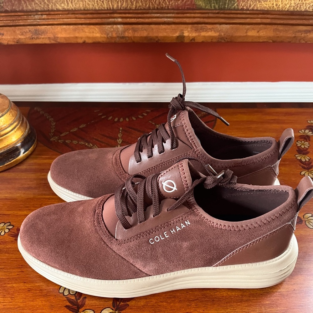 Cole Haan Men shoes brown suede available sizes 8, 9, 9.5 - Picture 2 of 3